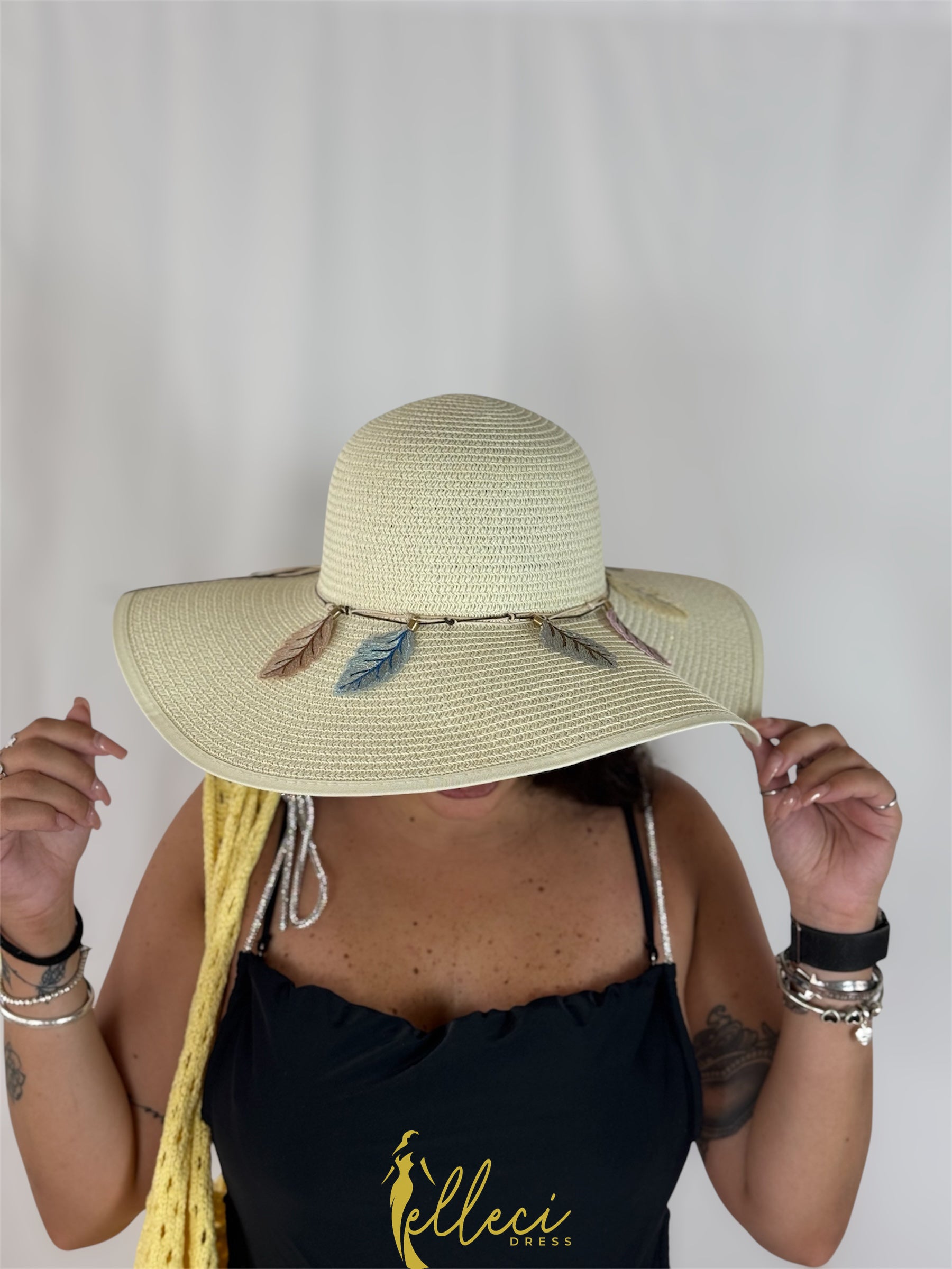 CAPPELLO PLUME